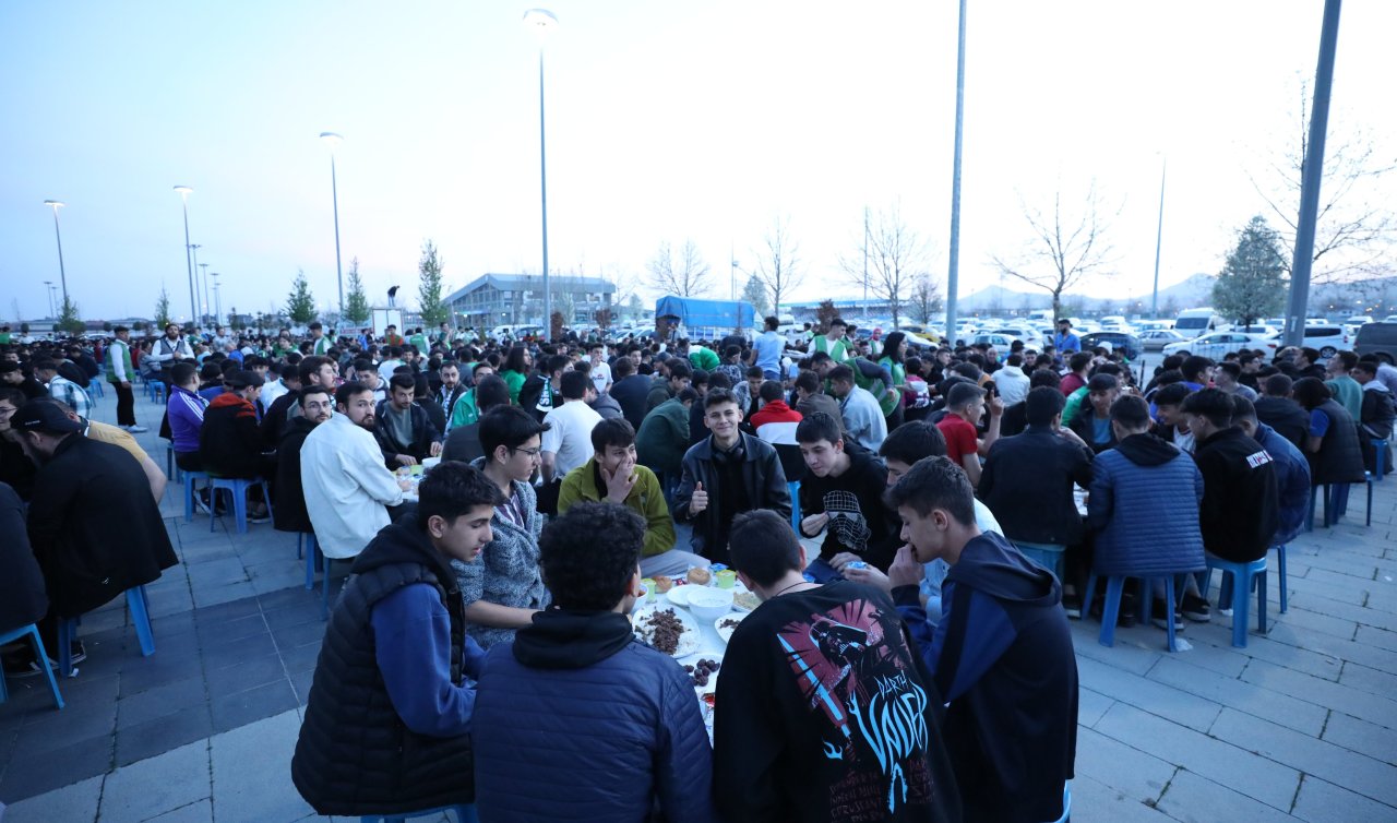  Konyaspor Nalçacılar iftar yemeğinde buluştu