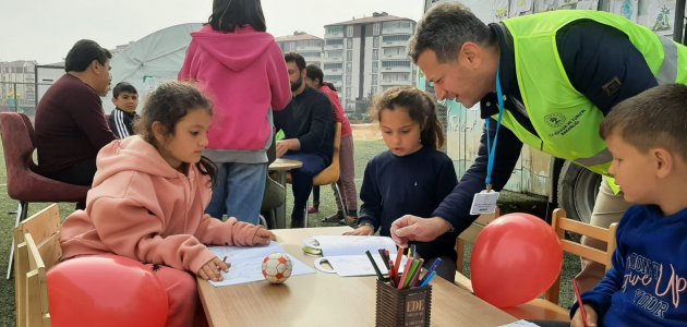  Konya’nın Gezici Kütüphanesi Kahramanmaraş’ta 