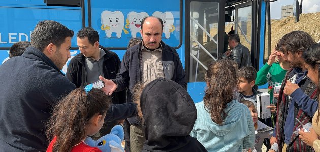  Konya’dan depremzedeler için Mobil Gözlük ve Diş Araçları 