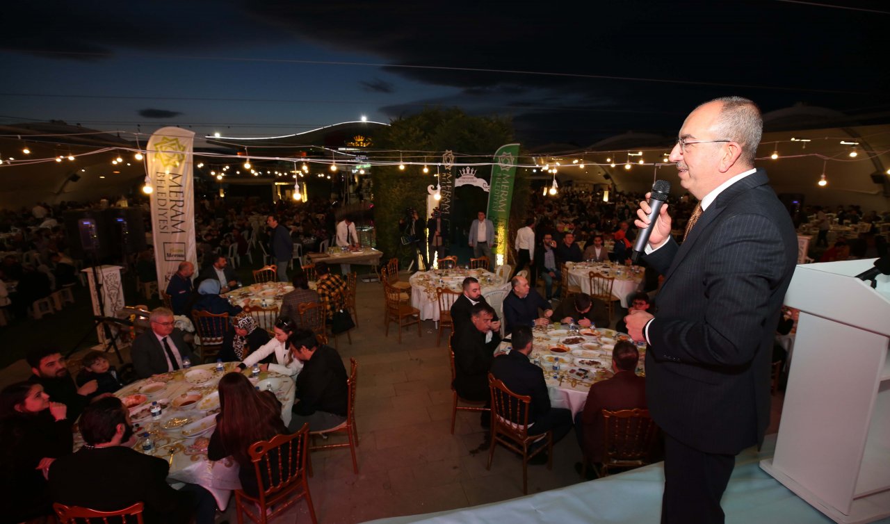  Başkan Kavuş yol arkadaşlarıyla iftarda buluştu