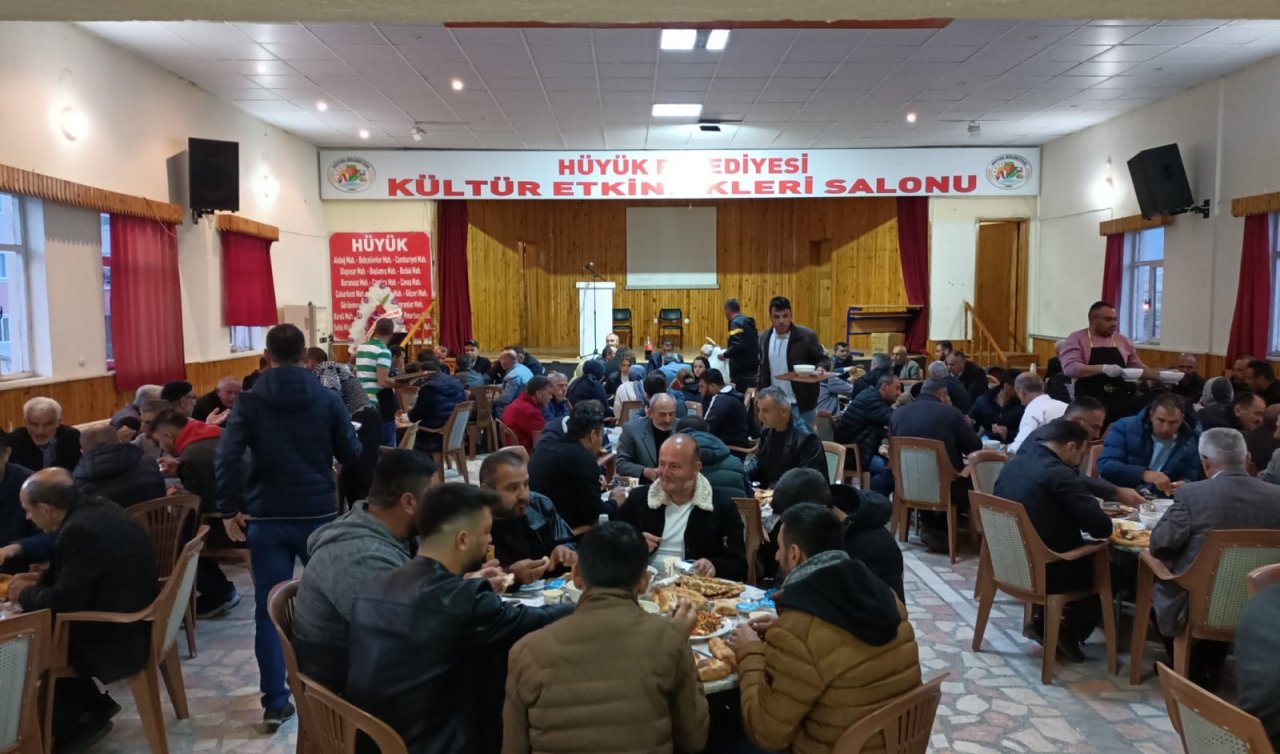  Hüyük’te belediye personeli iftar programında buluştu