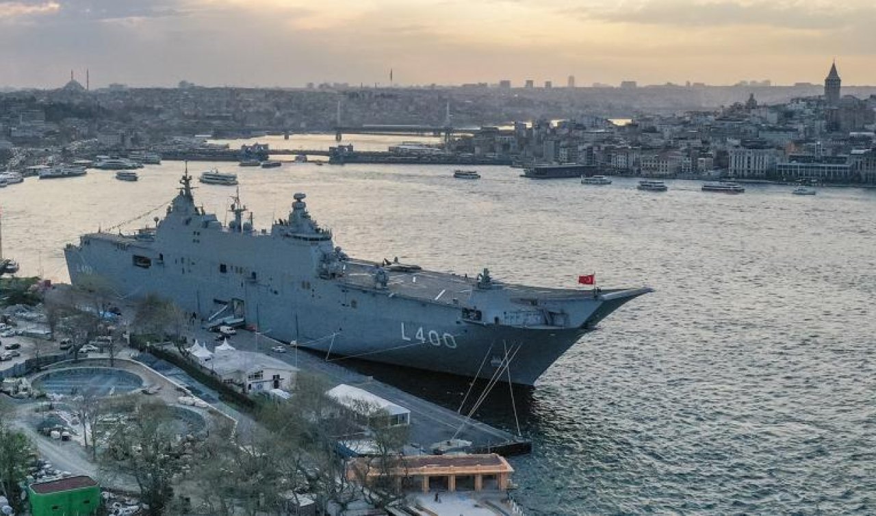  TCG Anadolu Boğaz’dan geçti