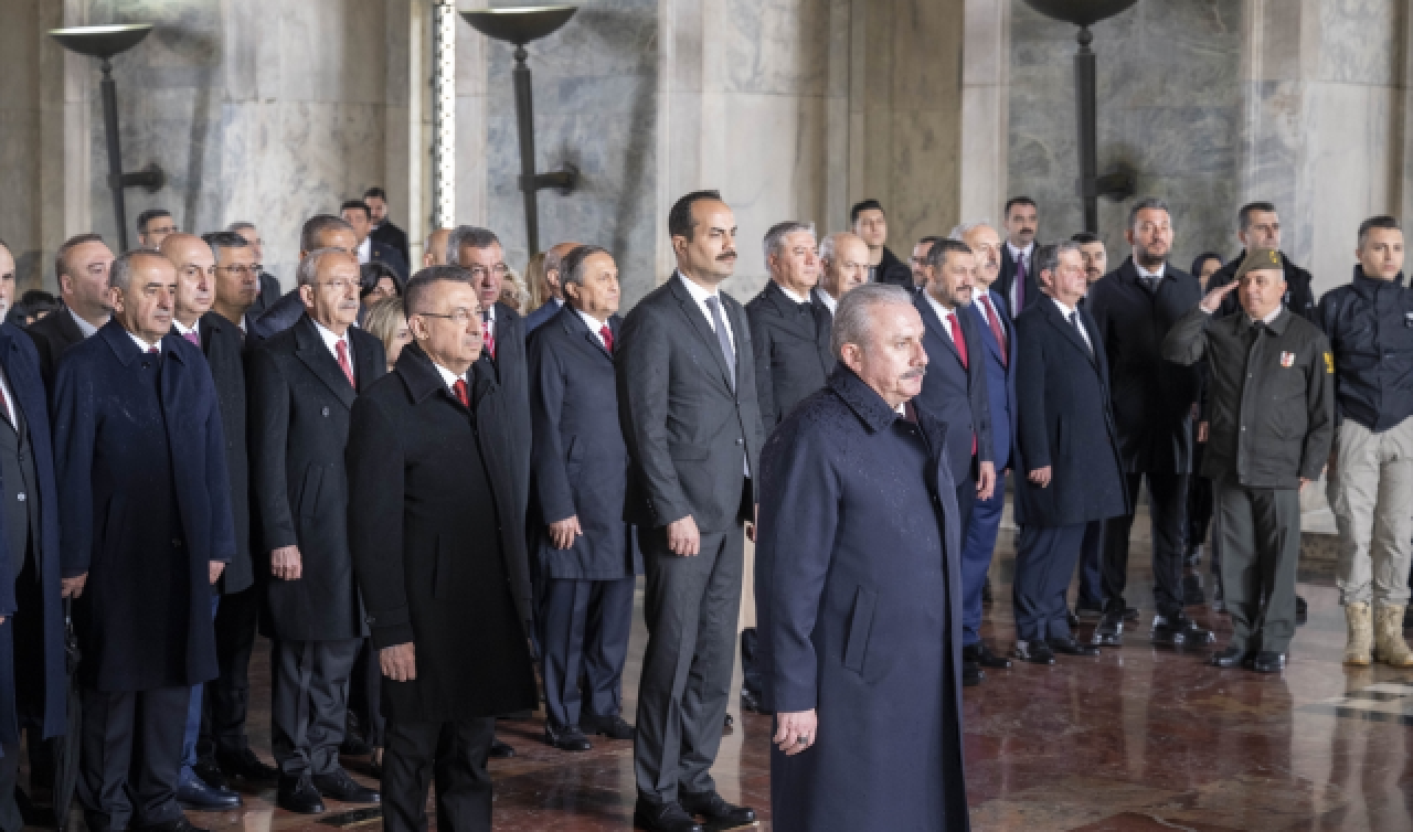  Devlet erkanı Anıtkabir’e gitti