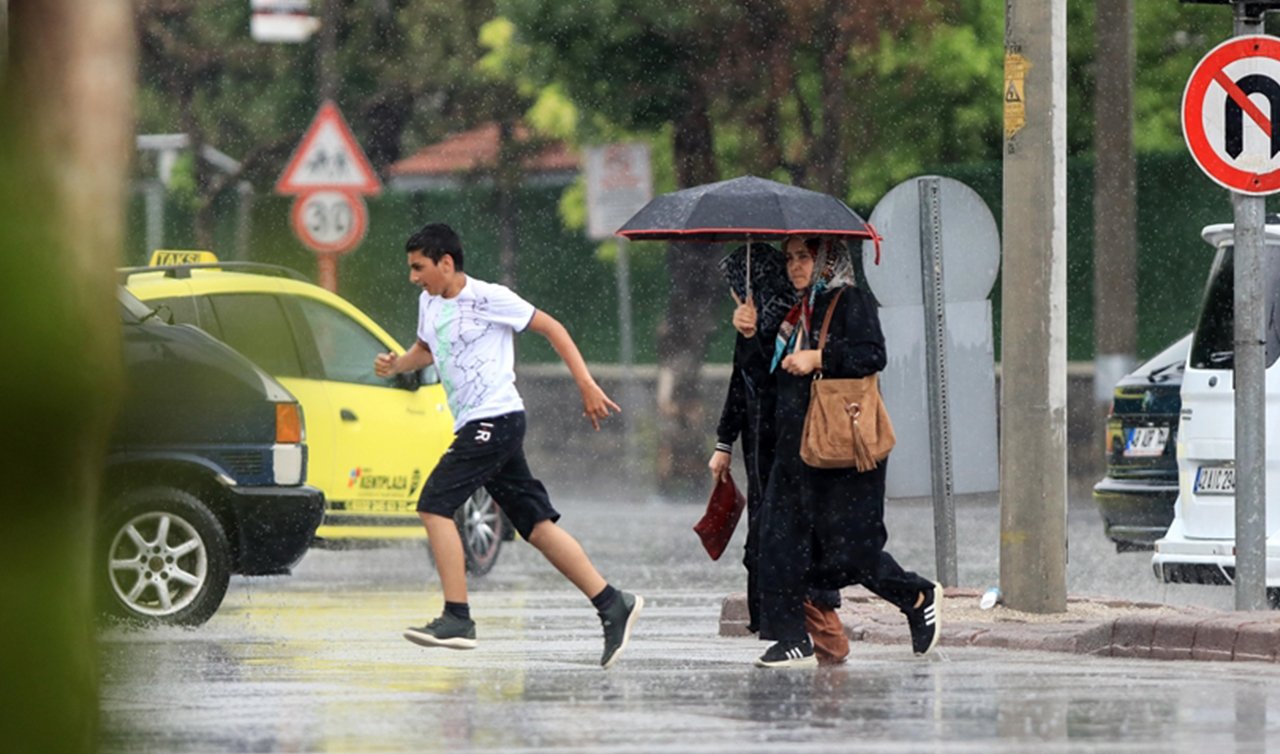  Meteoroloji uyardı! Cuma gününe dikkat! Kuvvetli yağış geliyor