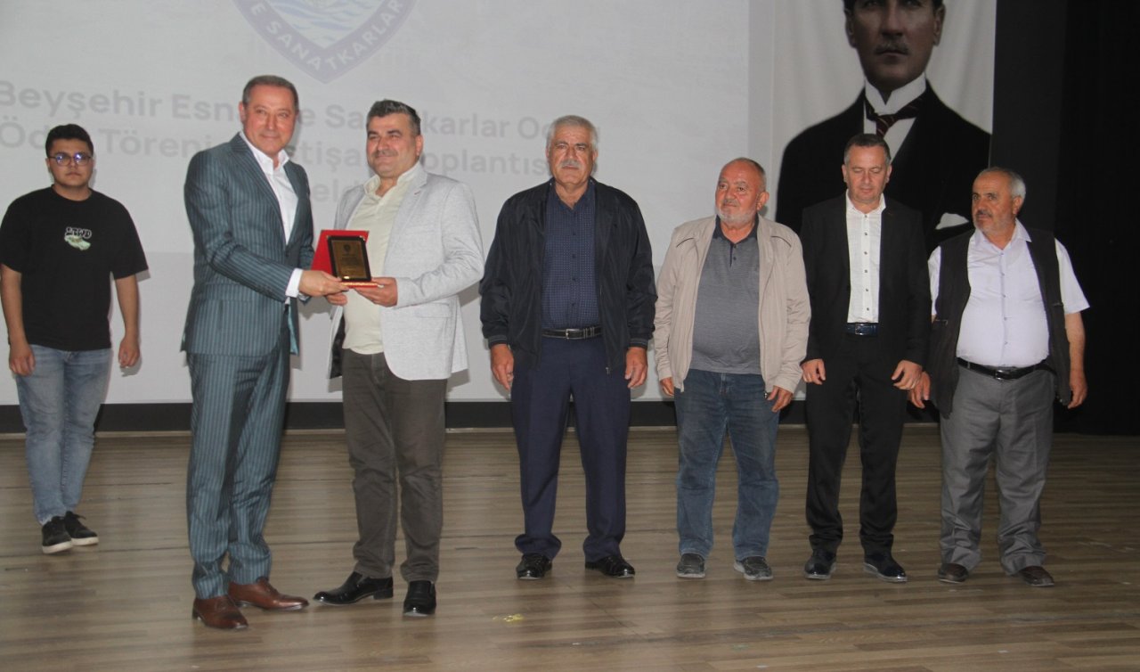  Konya’da o esnaflara vefa plaketi! Ömür boyu gururla saklayabilecekler