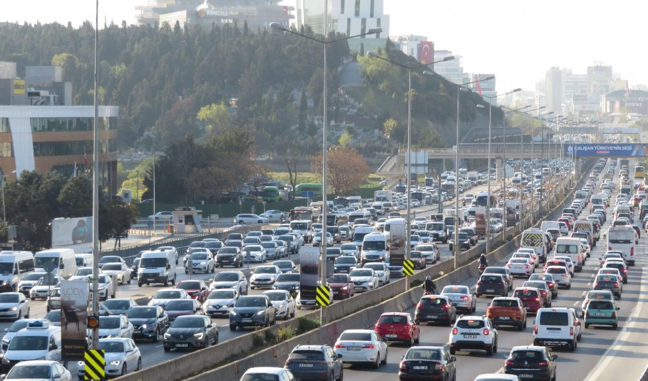  Trafikteki araç sayısı 220 bin 187 arttı