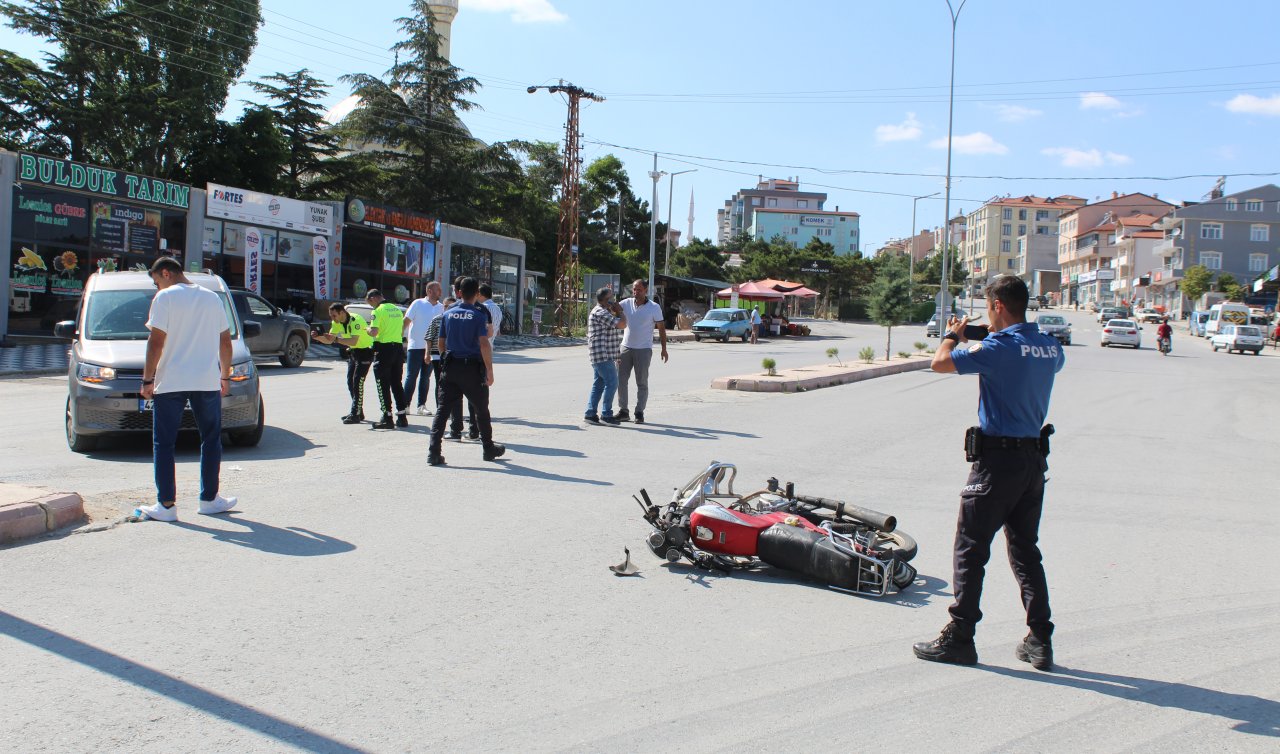  Konya’da kamyonetle motosikletin çarpışması sonucu 1 kişi yaralandı