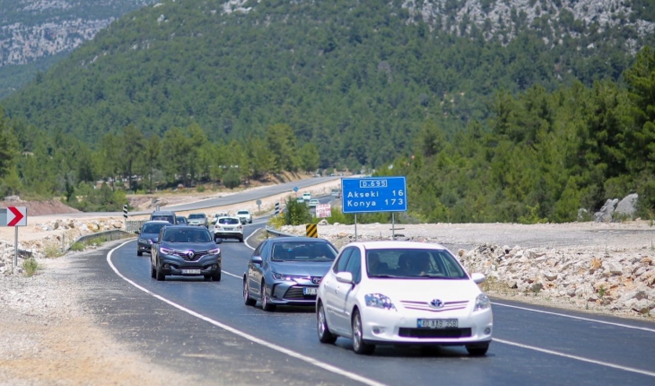  Yeni Konya-Antalya kara yolunda bayram yoğunluğu