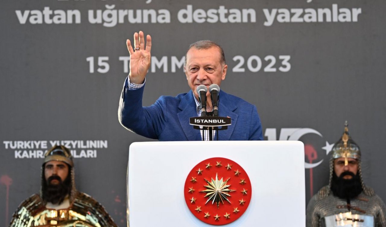  Cumhurbaşkanı Erdoğan: “Milli iradenin tankla, tüfekle, teslim alınamayacağını tüm cihana ilan ettik“