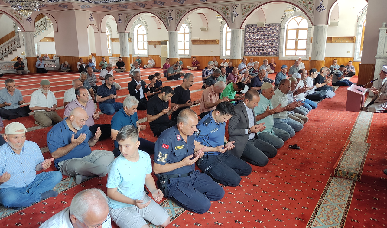  Konya’da 15 Temmuz şehitleri için Mevlid-i Şerif okutuldu 