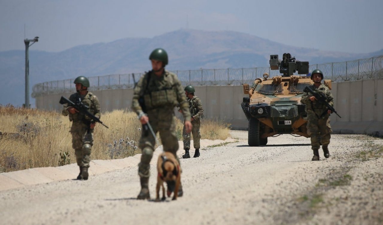  Türkiye’ye girmeye çalışan 1’i PKK’lı 4 kişi yakalandı!