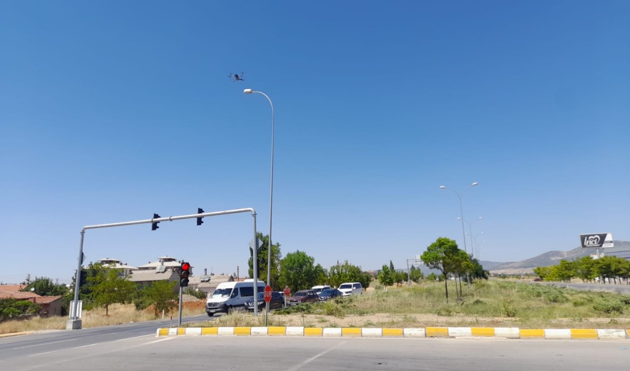  Konya’da dron ile trafik denetimi yapıldı