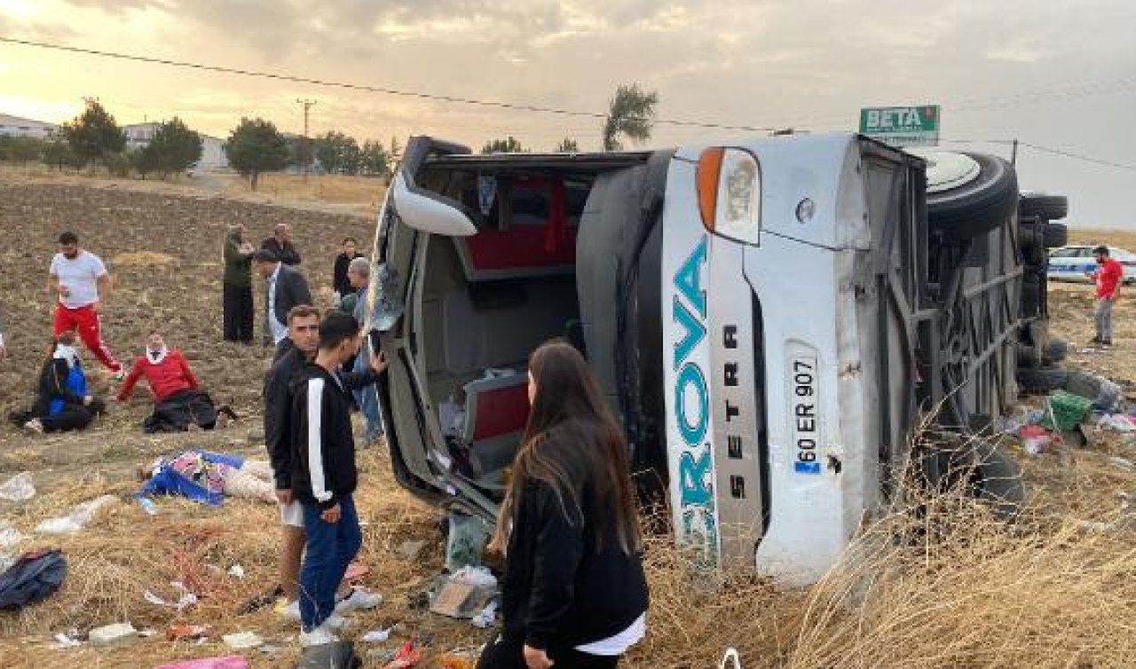  Amasya’da yolcu otobüsü devrildi: 6 ölü, 35 yaralı