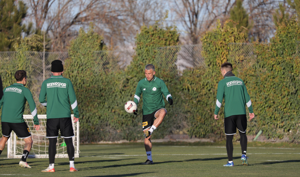  Konyaspor’da izin sürüyor