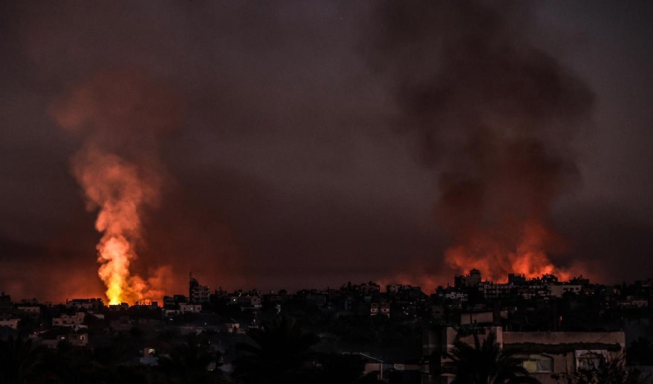  İsrail Gazze’yi gece boyunca bombaladı