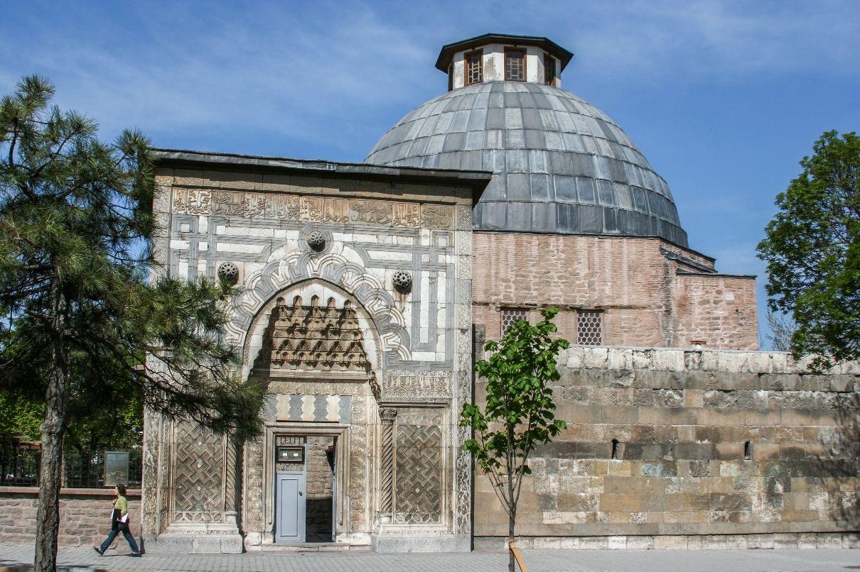 Karatay Medresesi Çini Eserler Müzesi - Konya 