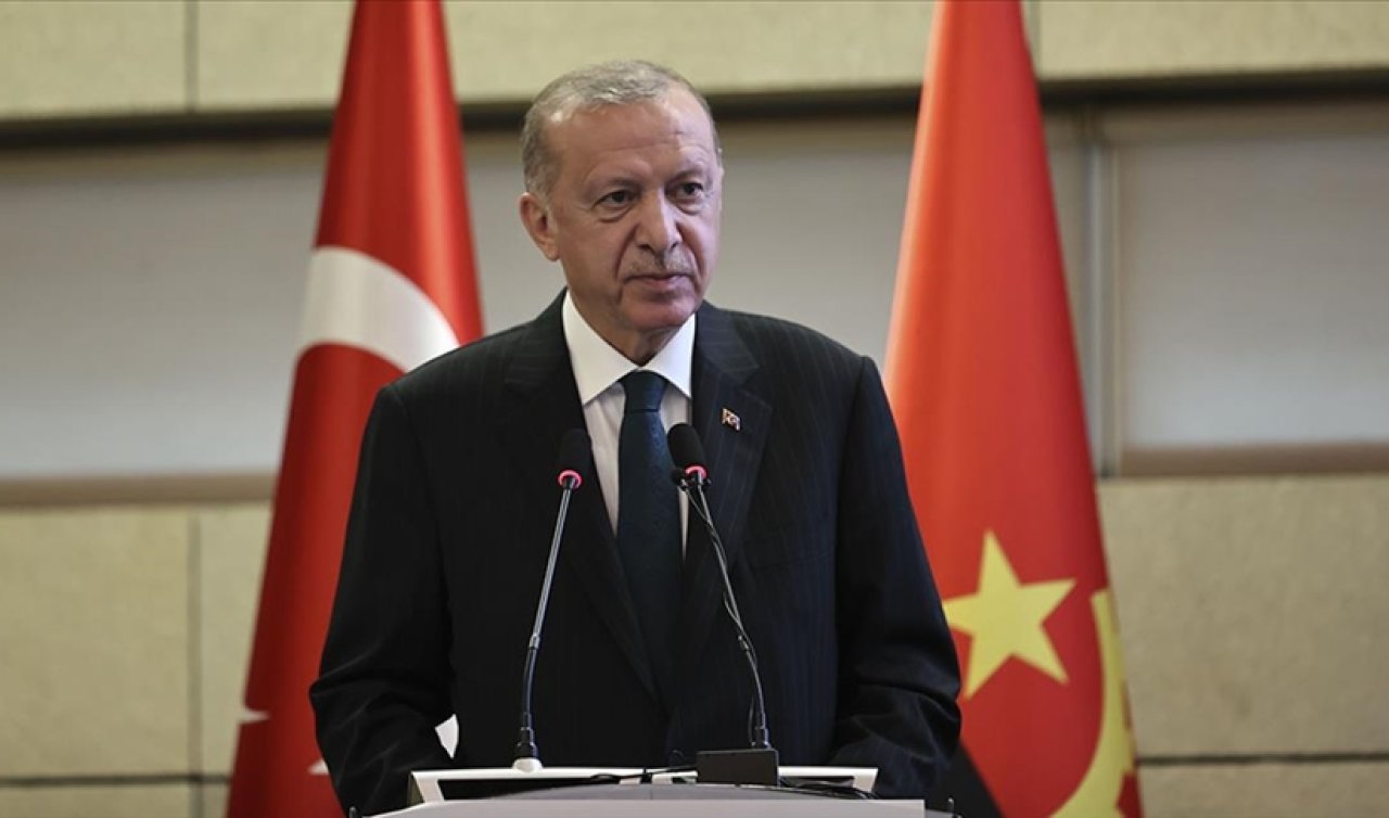  Cumhurbaşkanı Erdoğan Cahit Zarifoğlu ve Abdurrahim Karakoç’u andı