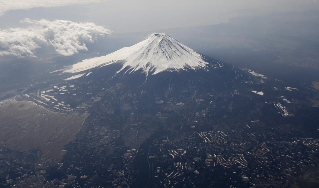 Fuji Dağı krateri yakınlarında kaybolan 3 dağcının cesedi bulundu