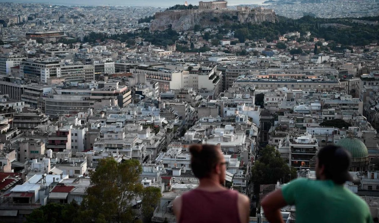 Yunanistan büyüme odaklı altı günlük çalışma haftasını tanıttı