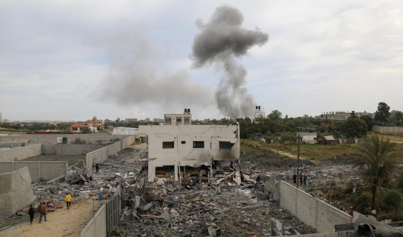 İsrail Gazze’de emniyet aracını hedef alarak 6 polisi öldürdü