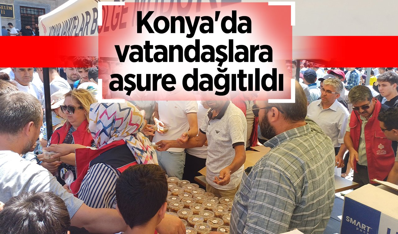  Konya’da vatandaşlara aşure dağıtıldı