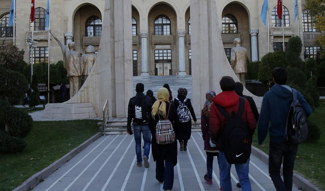 Öğrenciler yerleştikleri üniversitelere 2 Eylül’e kadar kayıt yaptırabilecek