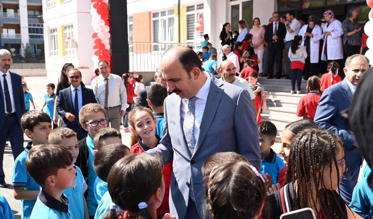 Başkan Altay öğrencilerin okul heyecanına ortak oldu