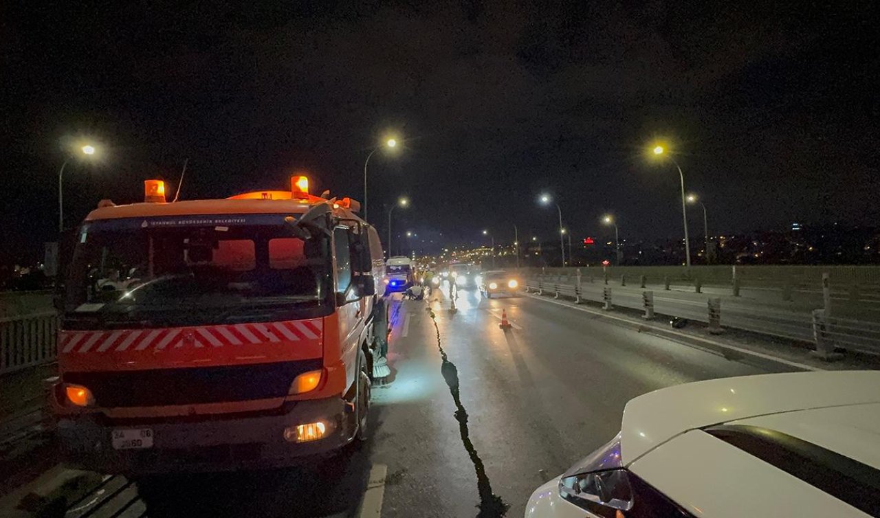  Motosiklet yol temizleme aracına çarptı:1 ölü