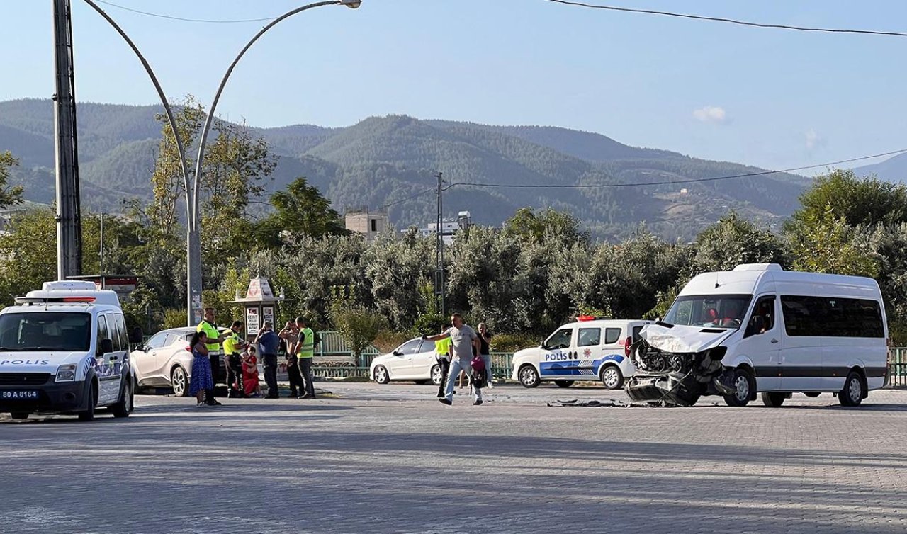 Otomobille okul servisi çarpıştı: 8 öğrenci yaralı