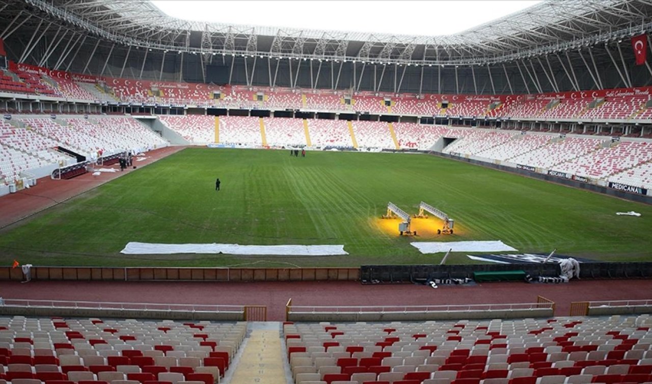 4 Eylül Stadı’ndaki kadın tribününe Şehit Polis Şeyda Yılmaz’ın ismi verildi