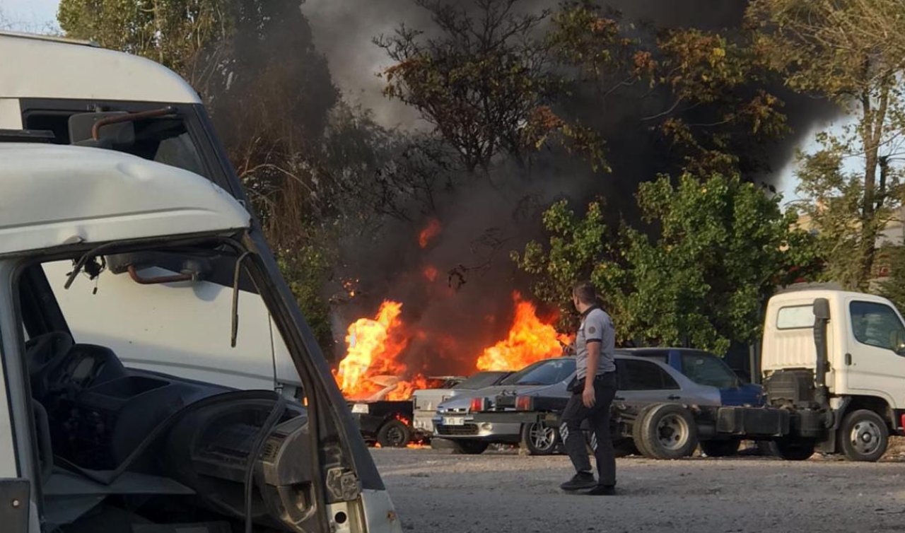  Otoparkta çıkan yangında 5 araç kullanılamaz hale geldi