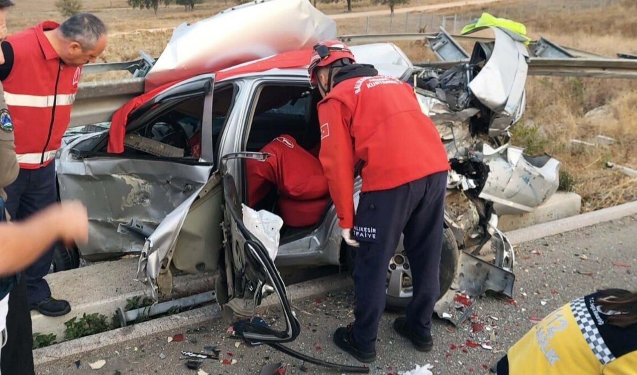 Asker oğullarını birliğine götürürken kaza yaptılar: 1 ölü 2 yaralı