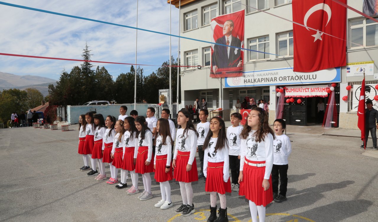  Konya’nın ilçelerinde 29 Ekim Cumhuriyet Bayramı törenlerle kutlandı