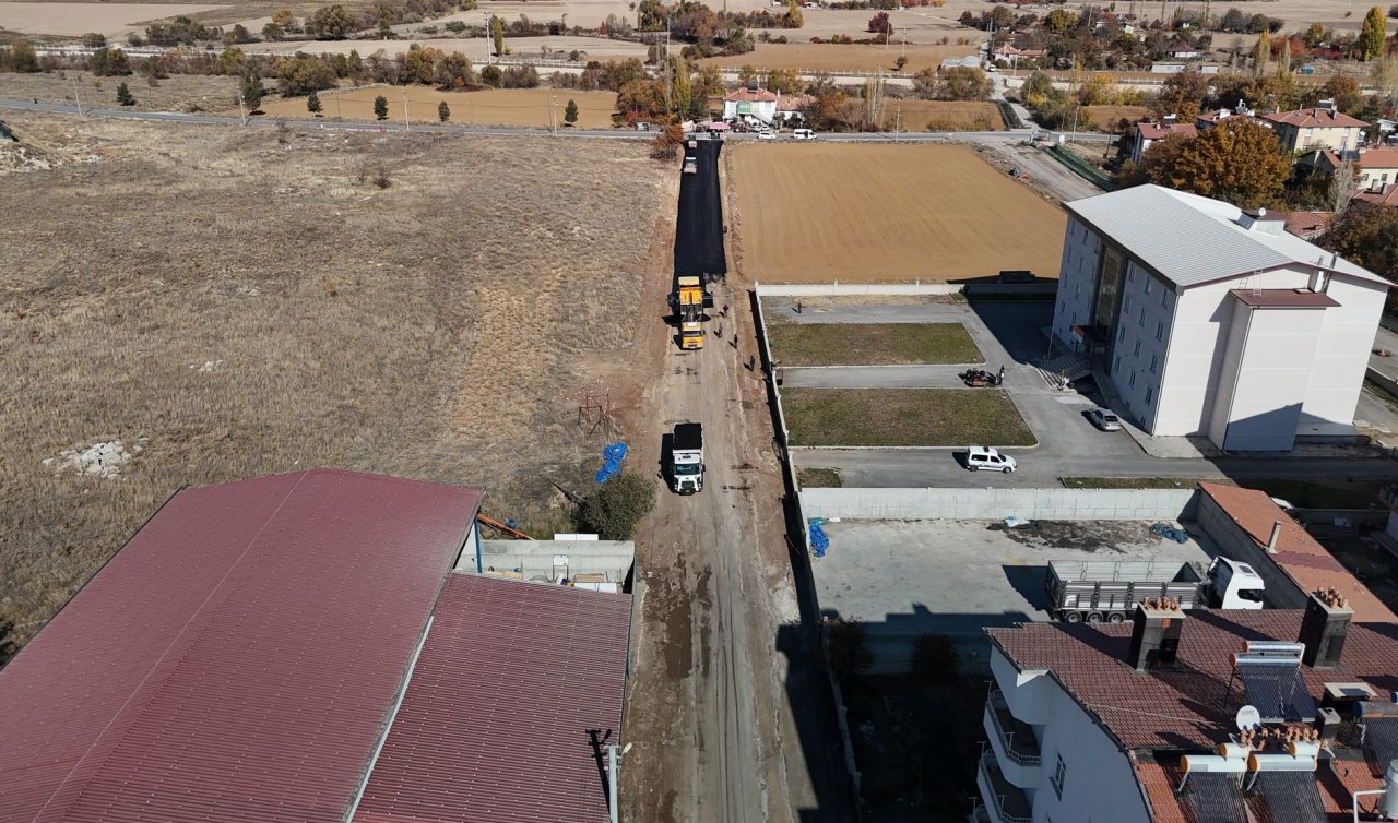  Konya’nın bu ilçesinde asfalt çalışmaları devam ediyor