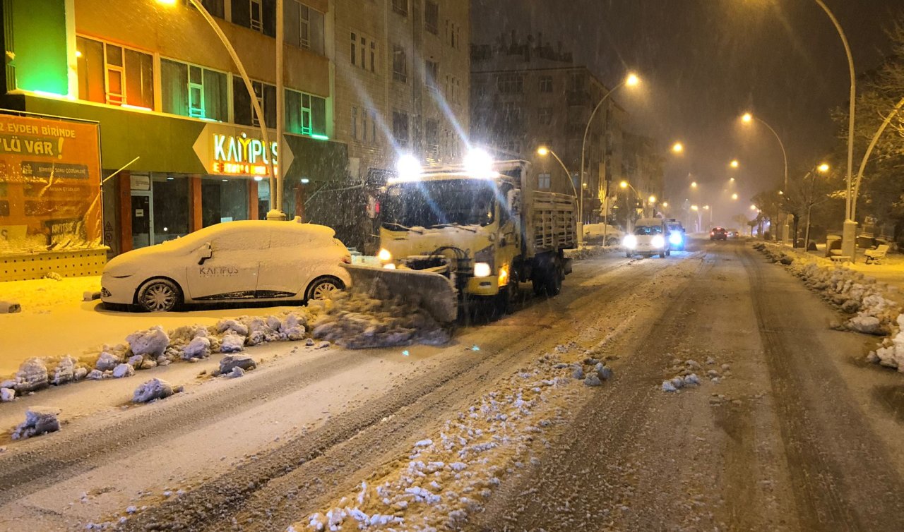 Seydişehir’de kar yağışı sonrası yol temizleme çalışmaları sürüyor!