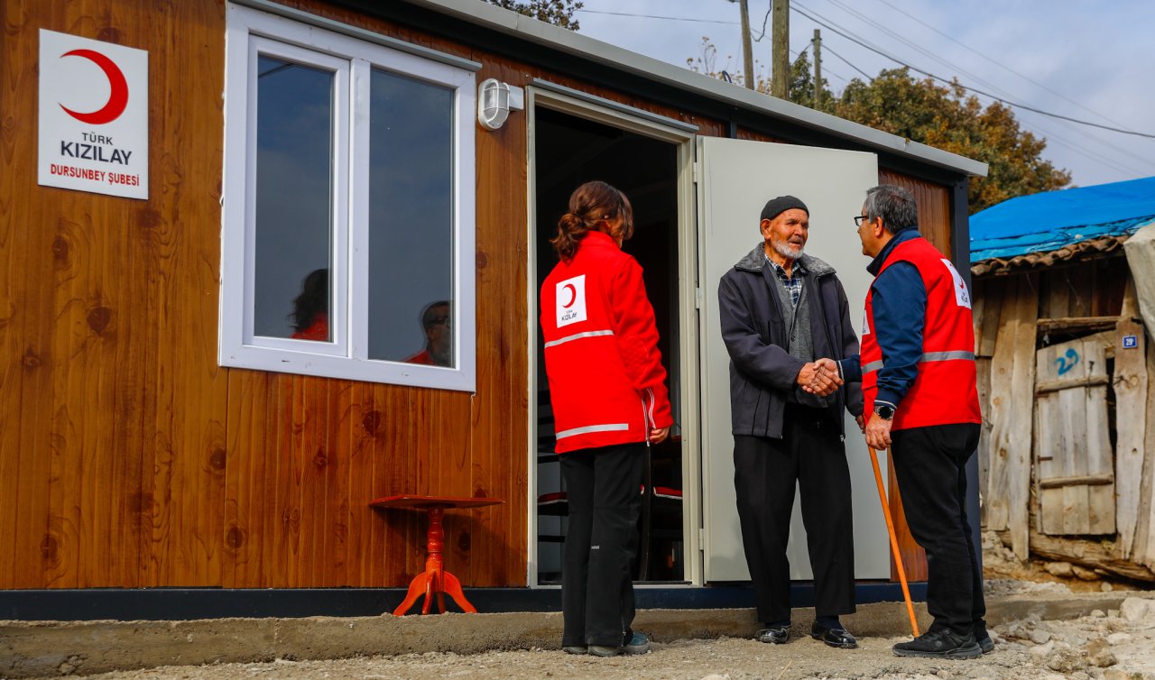 Türk Kızılay’dan 82 yaşındaki ihtiyaç sahibine konteyner ev desteği