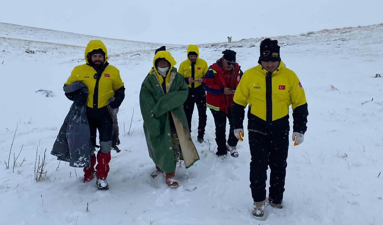 Yaylada mahsur kalan çobana 24 saat sonra ulaşıldı