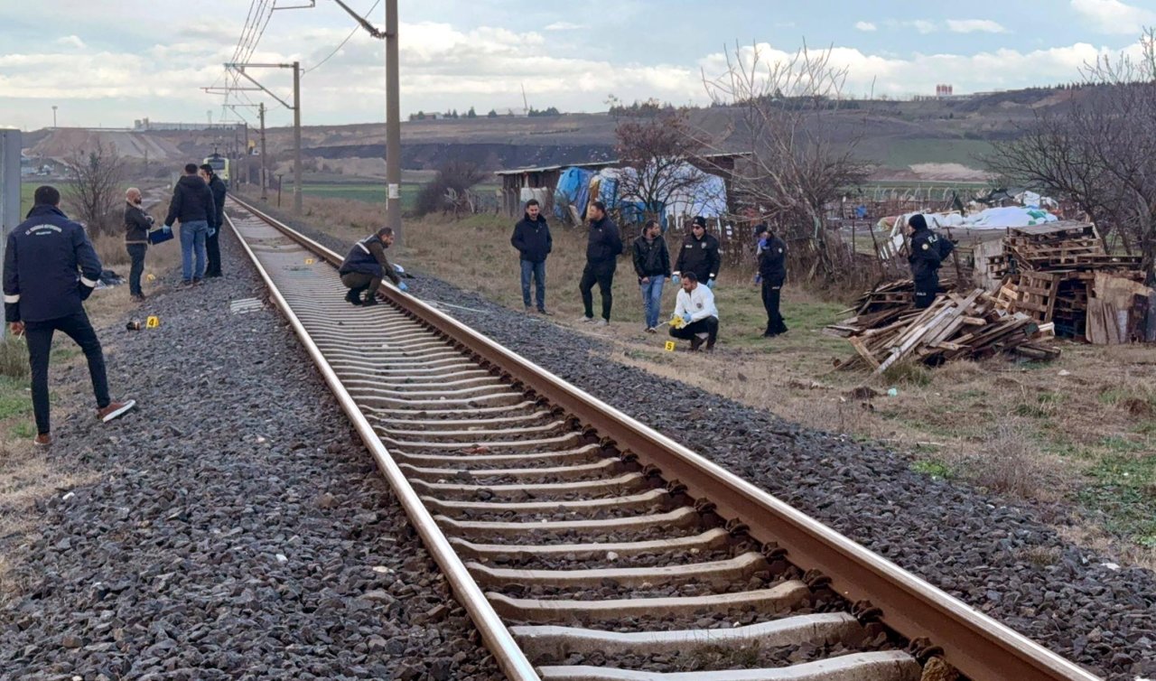 Rayların üzerinden geçmek isterken trenin çarpmasıyla öldü