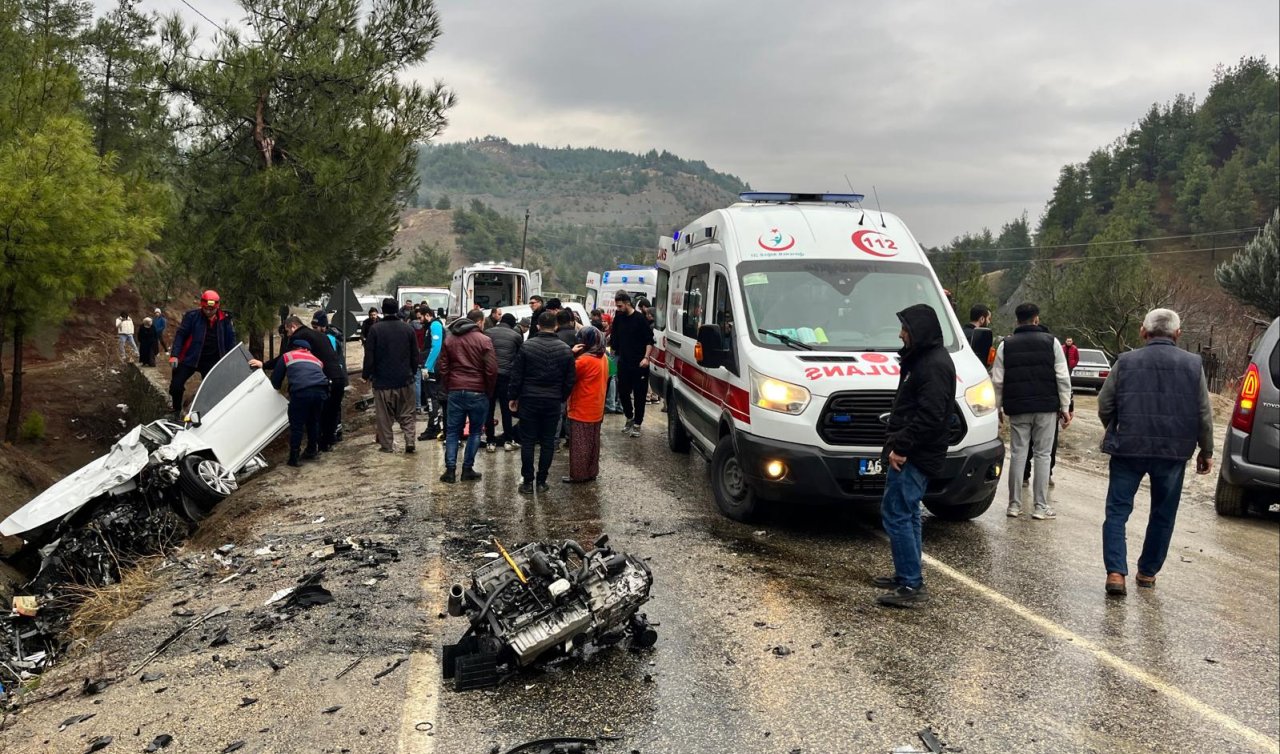 Otomobil ile hafif ticari araç çarpıştı; 3’ü ağır 10 yaralı