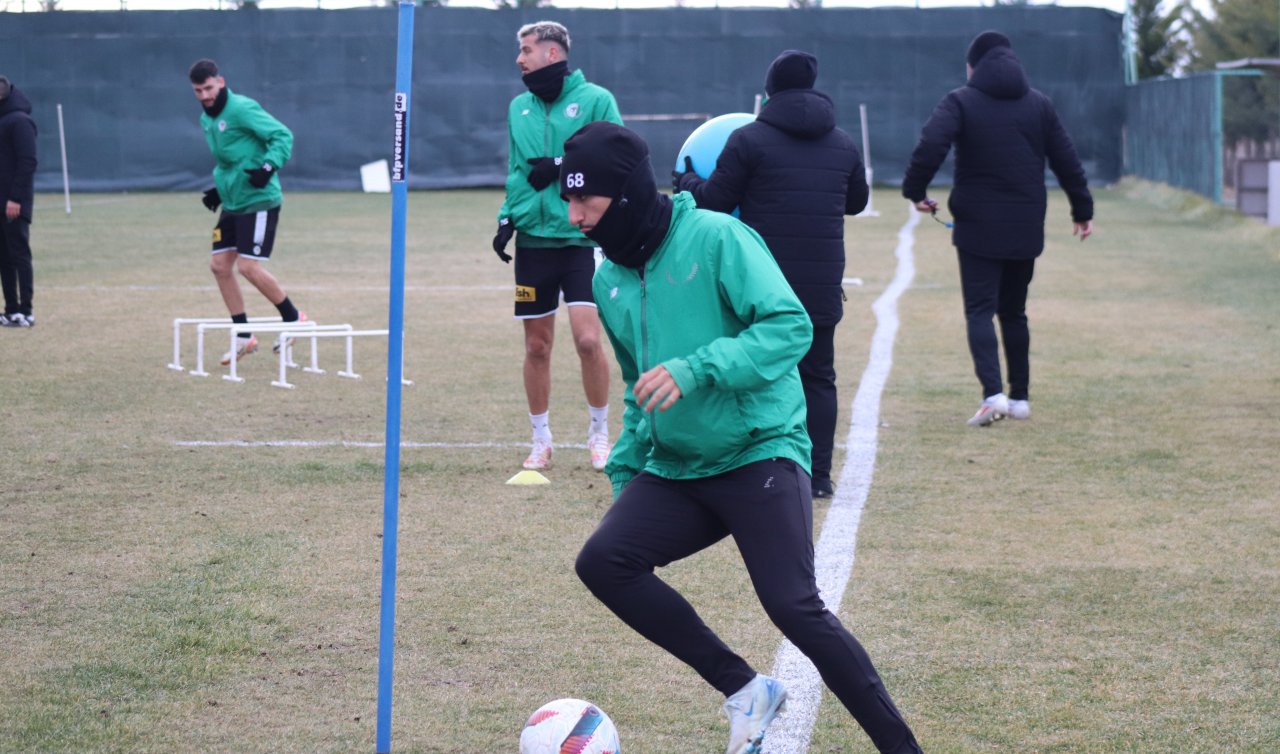 1922 Konyaspor izne ayrıldı