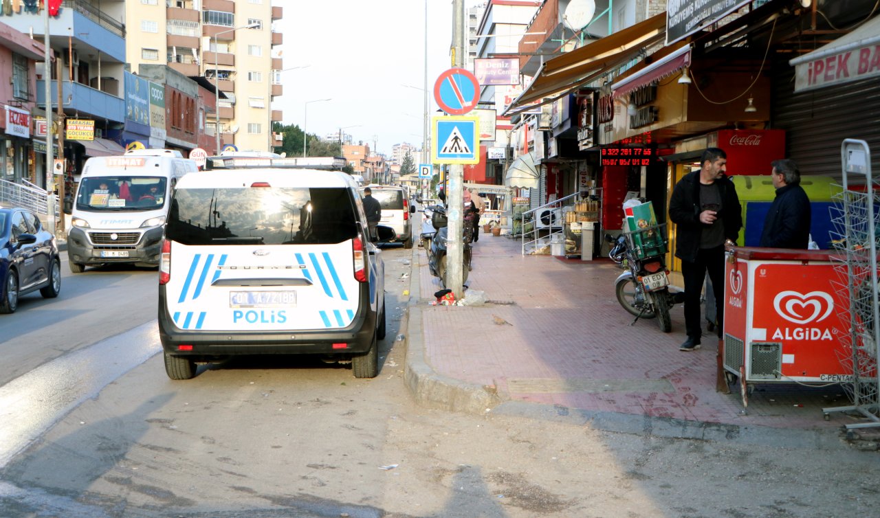 Kendisini bıçaklayan husumetlisini başından tabanca ile vurarak öldürdü