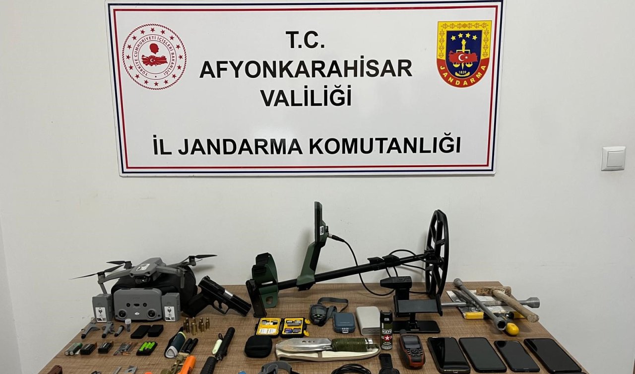  Dron ile güvenlik önlemi alıp define arayan şahısları jandarma yakaladı