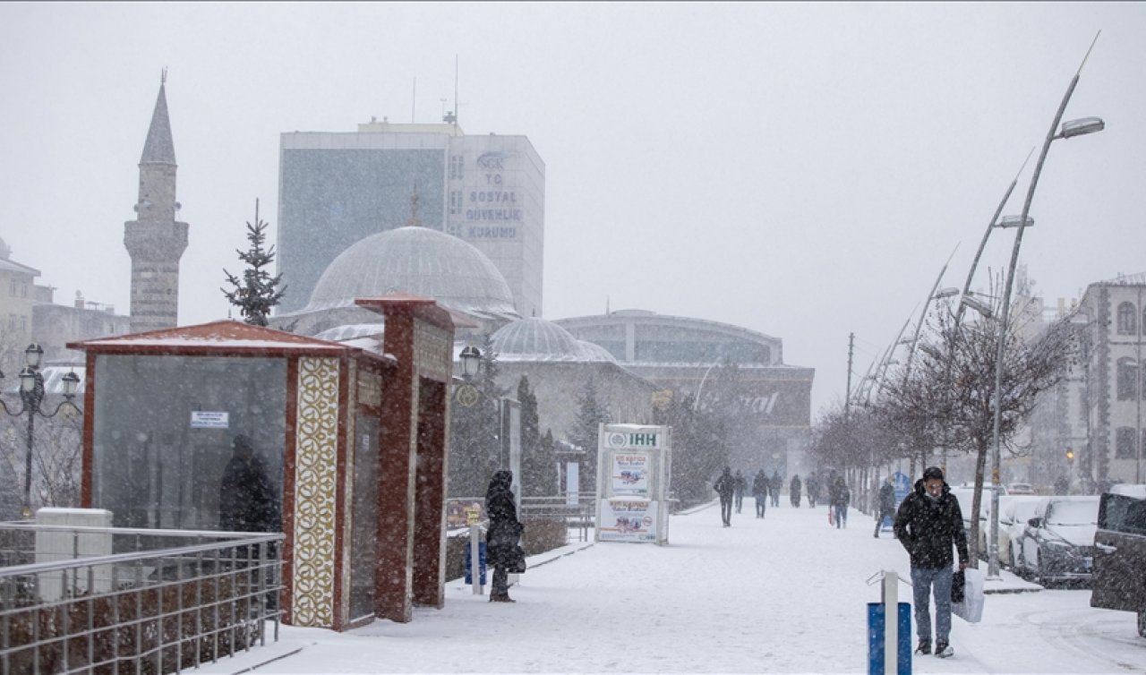 Yarın Erzurum’da okullar tatil mi? Erzurum’da okullar tatil edilecek mi? Erzurum’da 6 Şubat’ta okullar tatil mi? Erzurum 6 Şubat Hava Durumu