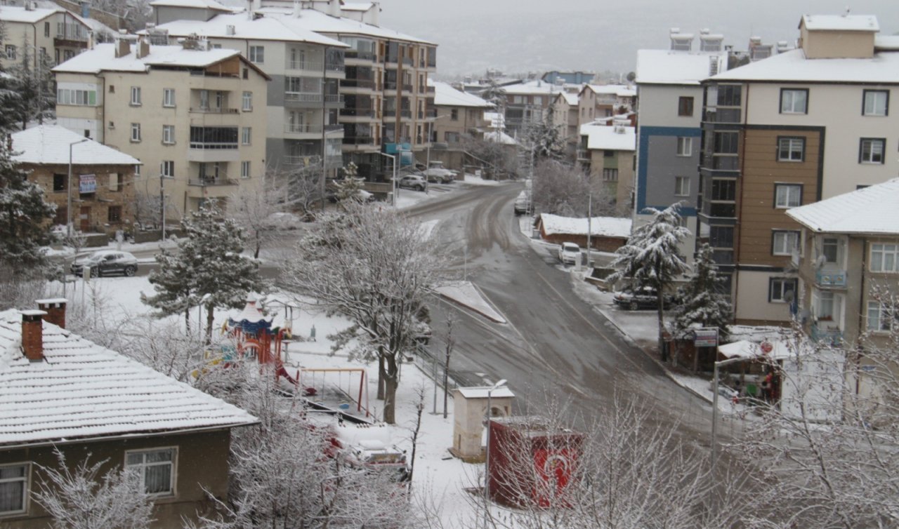 Beyşehir beyaza büründü! 