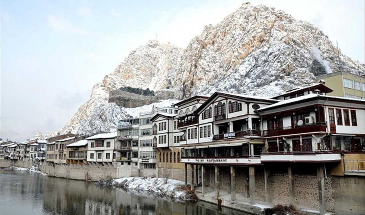 Yarın Amasya’da Okullar Tatil Mi? Amasya’da 13 Şubat 2025 Okul Var Mı, Yok Mu? Amasya Valiliği Açıklama Yaptı mı?