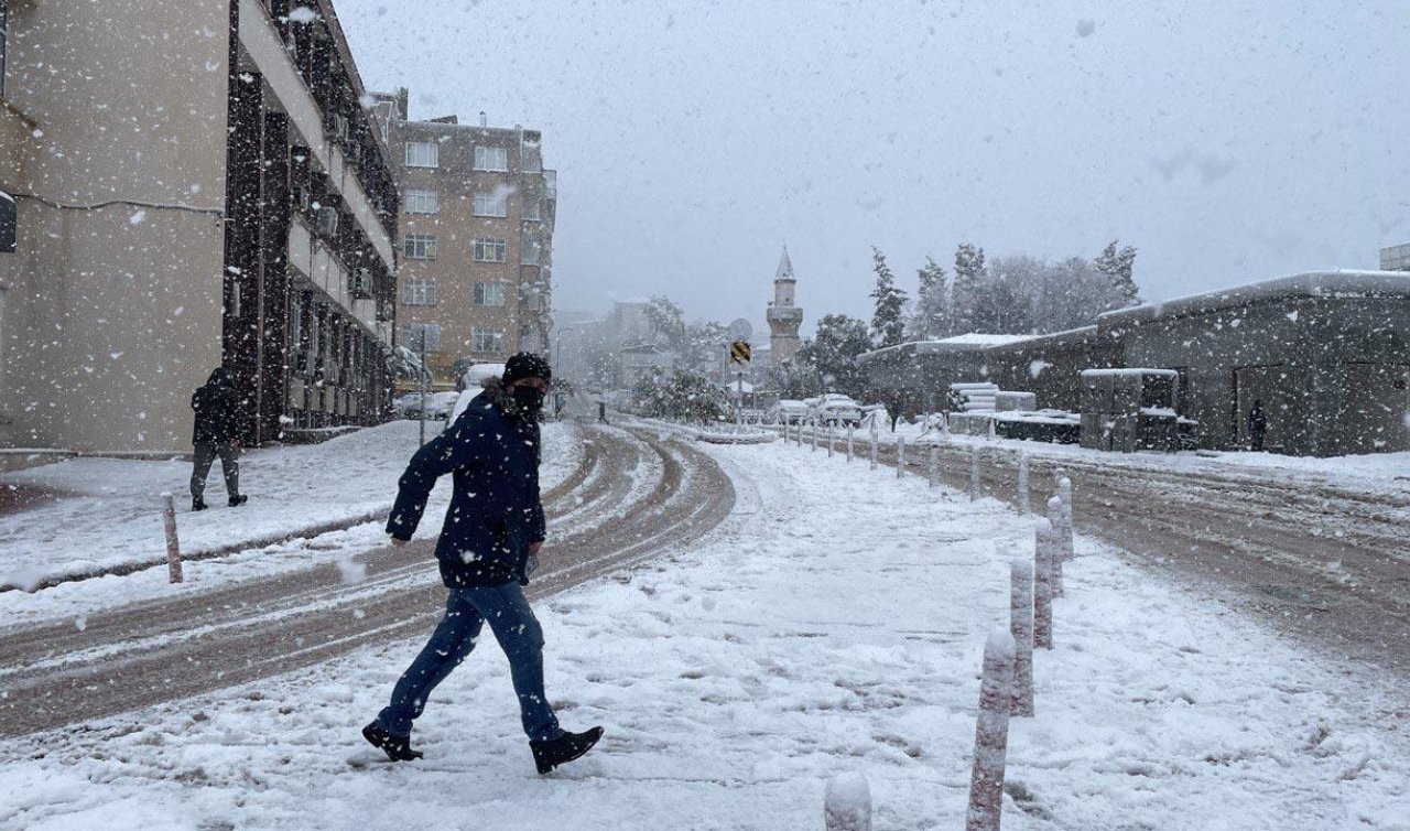 Sinop’ta yarın okullar tatil mi? 13 Şubat 2025 Perşembe Sinop’ta okul var mı, yok mu? Sinop valiliği açıklama yaptı mı?