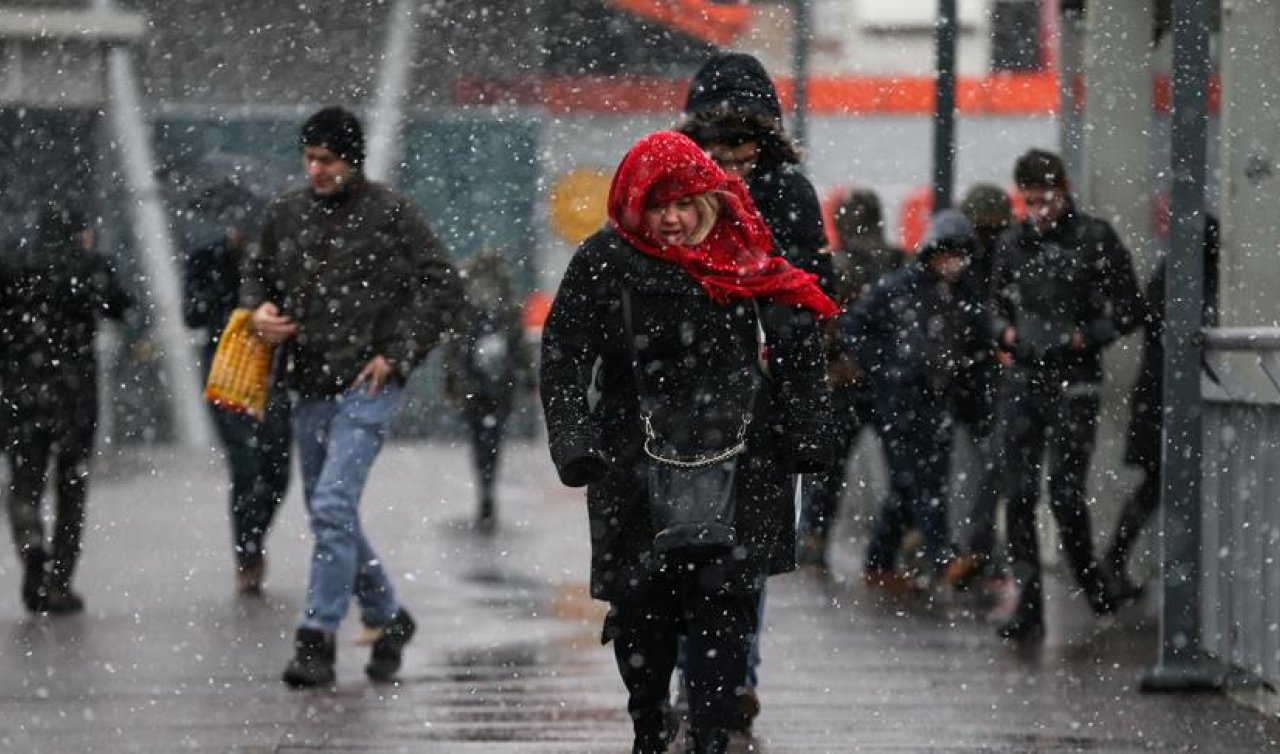 Rize’de yarın okullar tatil mi? 21 Şubat 2025 Cuma günü Rize’de kar tatili var mı, yok mu, ders işlenecek mi? Valilik açıklama yaptı mı?	