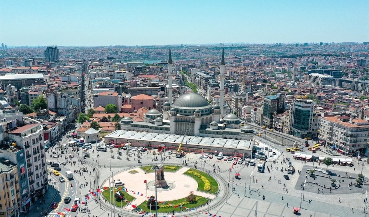 Beyoğlu Kaymakamlığı Duyurdu! Taksim Meydanı Kapalı Mı? 8 Mart 2025 Hangi Yollar, Caddeler ve Meydanlar Kapalı?