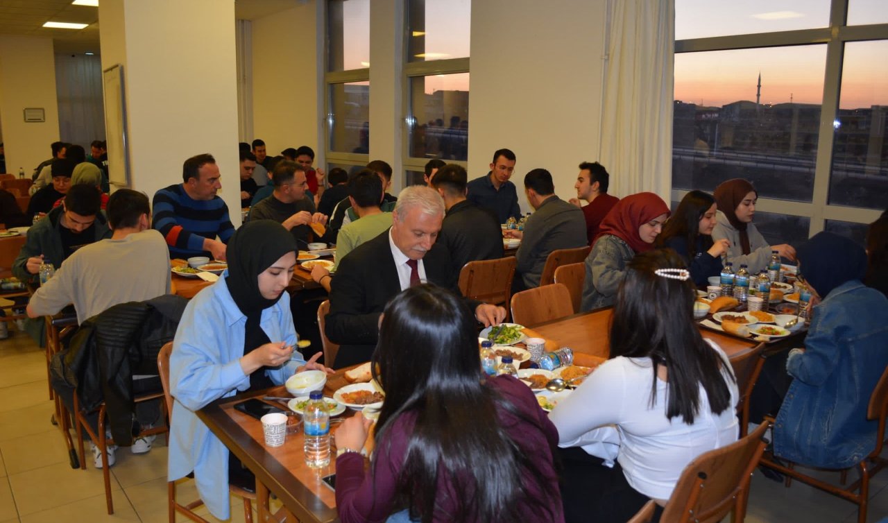 Kulu’da Üniversite öğrencilerine yönelik iftar düzenlendi