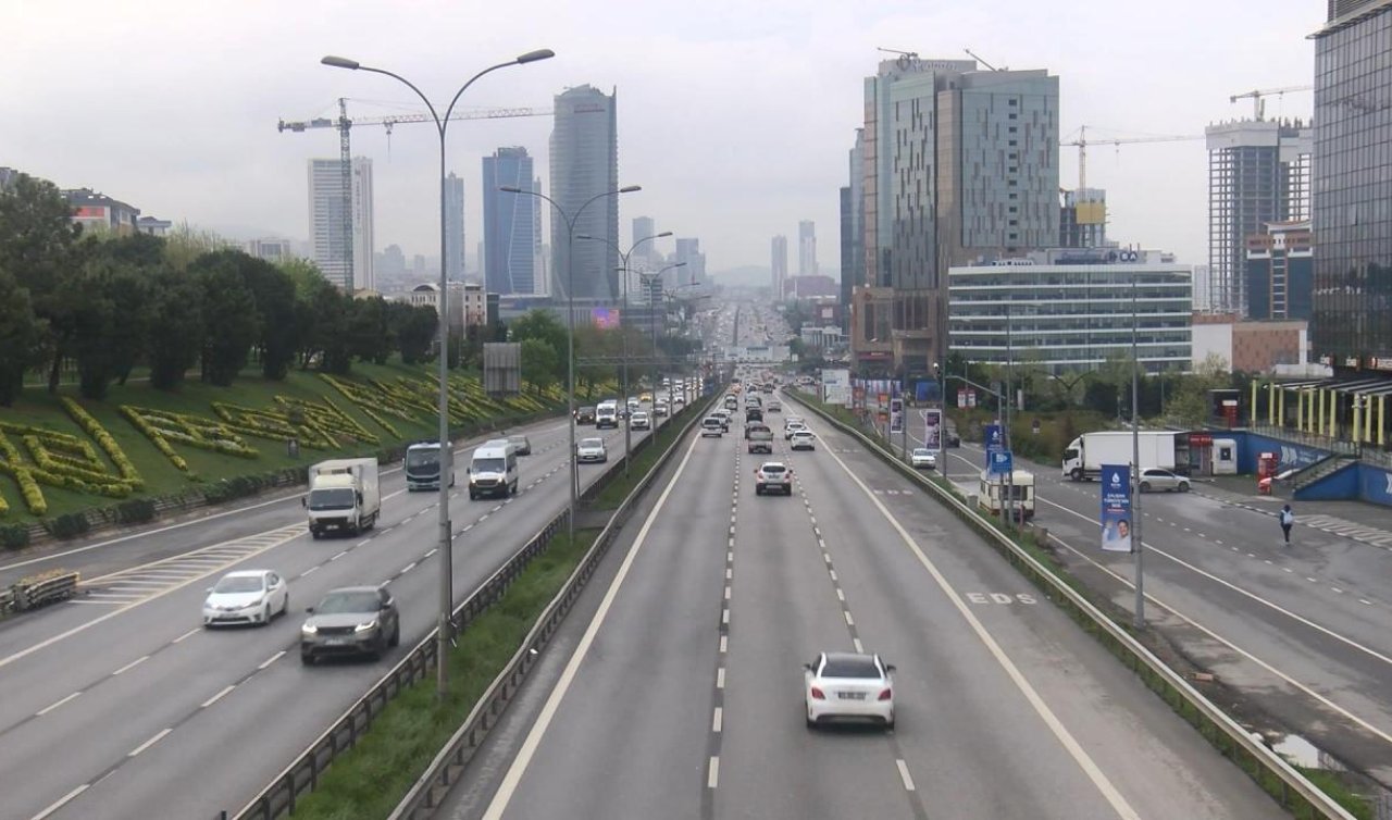  İstanbul’da bazı yollar trafiğe kapatıldı